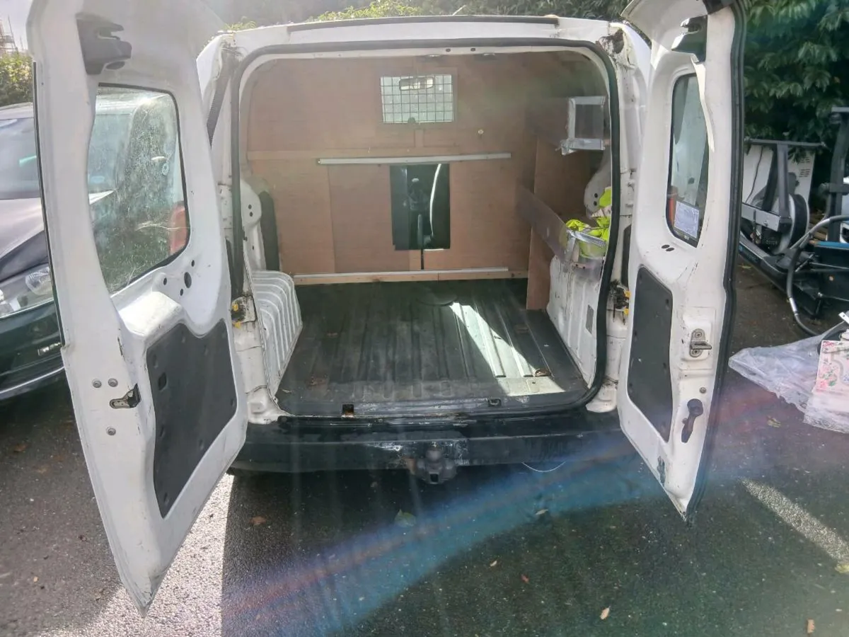 Van - Image 1