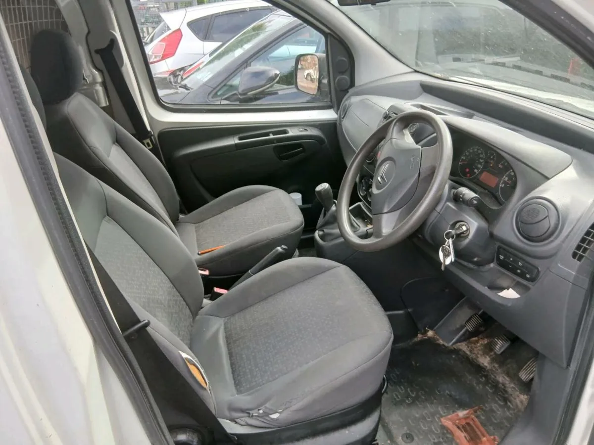 Van - Image 2