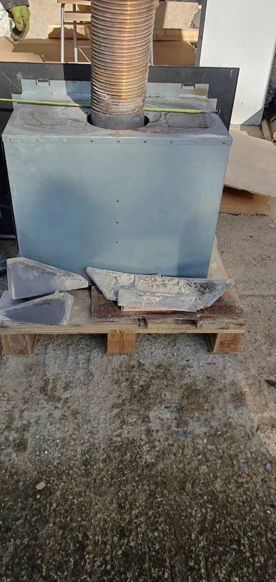 solid fuel Inset Stove - Image 2