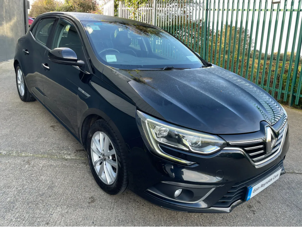 Renault Megane DYNAMIQUE NAV DCI 110 5DR HATCH - Image 2