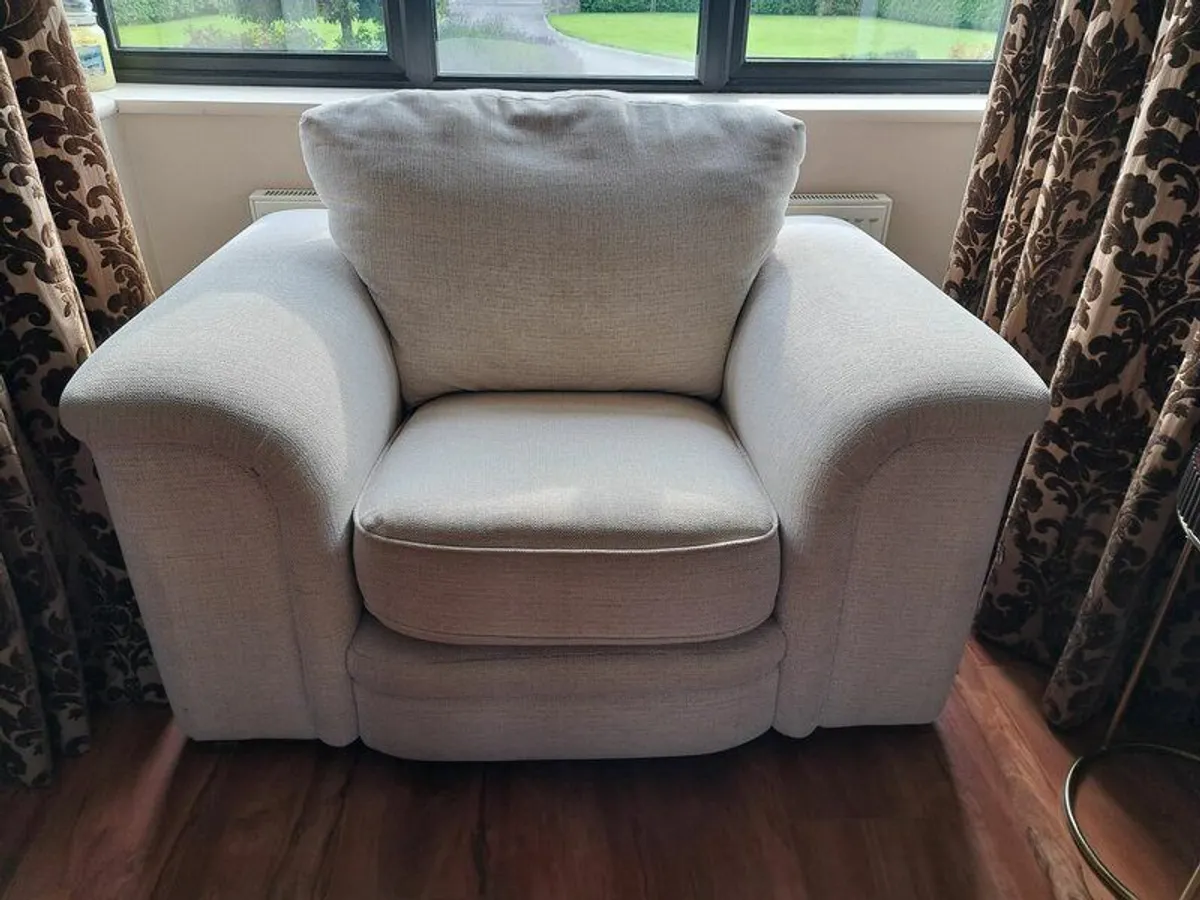 Sofa Suite 4, 3 & 1 Seater - Image 4