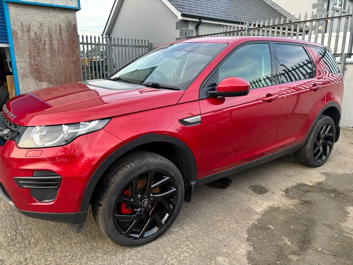 2918 Land Rover Discovery Sport - Image 3
