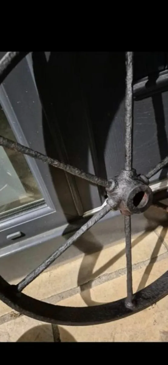 Antique cast iron wheels - Image 2