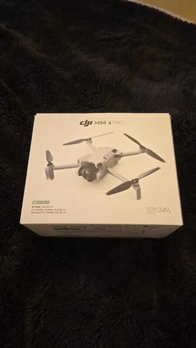 Dji Mini 4 Pro Drone Flymore Combe - Image 1