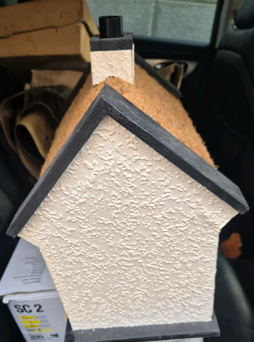 Small house - Image 2