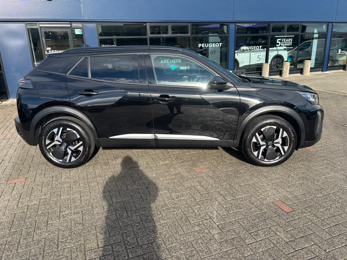 2025 Peugeot 2008 Allure 1.2 scrappage offer - Image 3