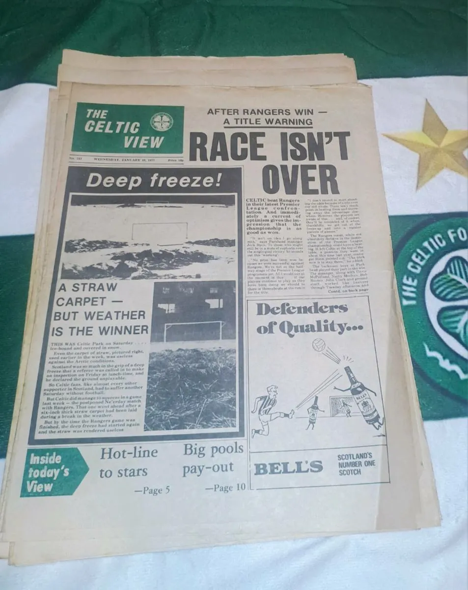 The Celtic View Newspapers x 25 from 1970s - Image 4