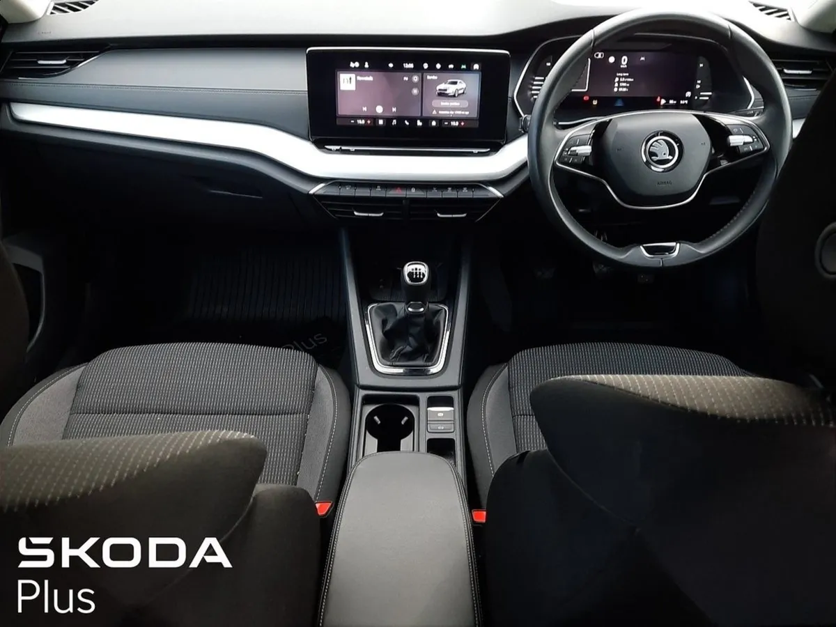 Skoda Octavia  sel Model  2.0tdi 115HP - Image 2