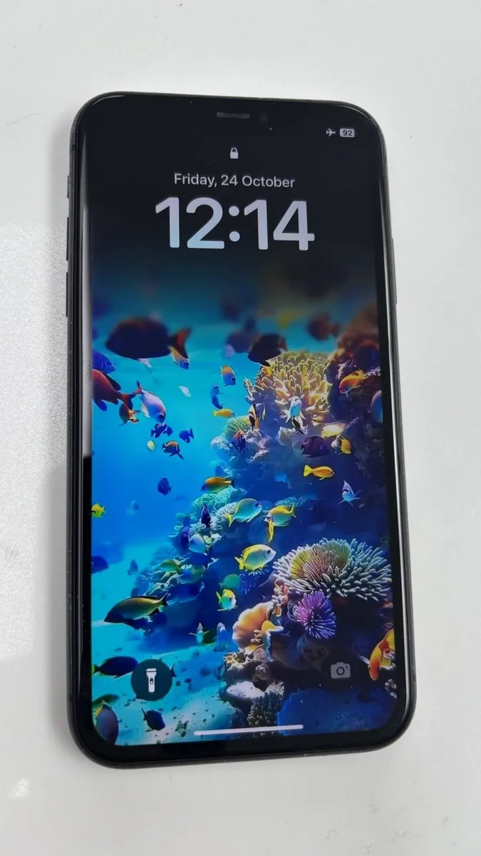 iPhone 11 - Image 1