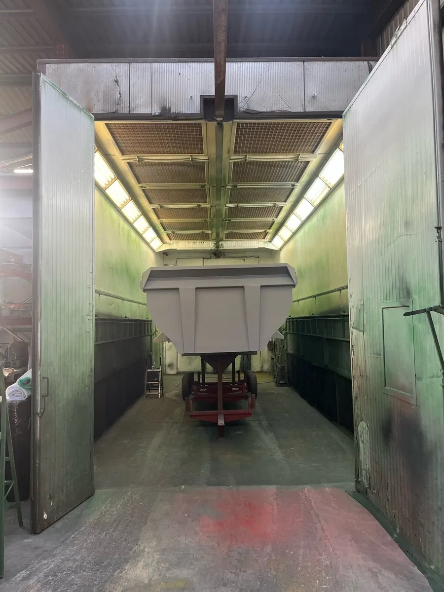 Spray booth - Image 1