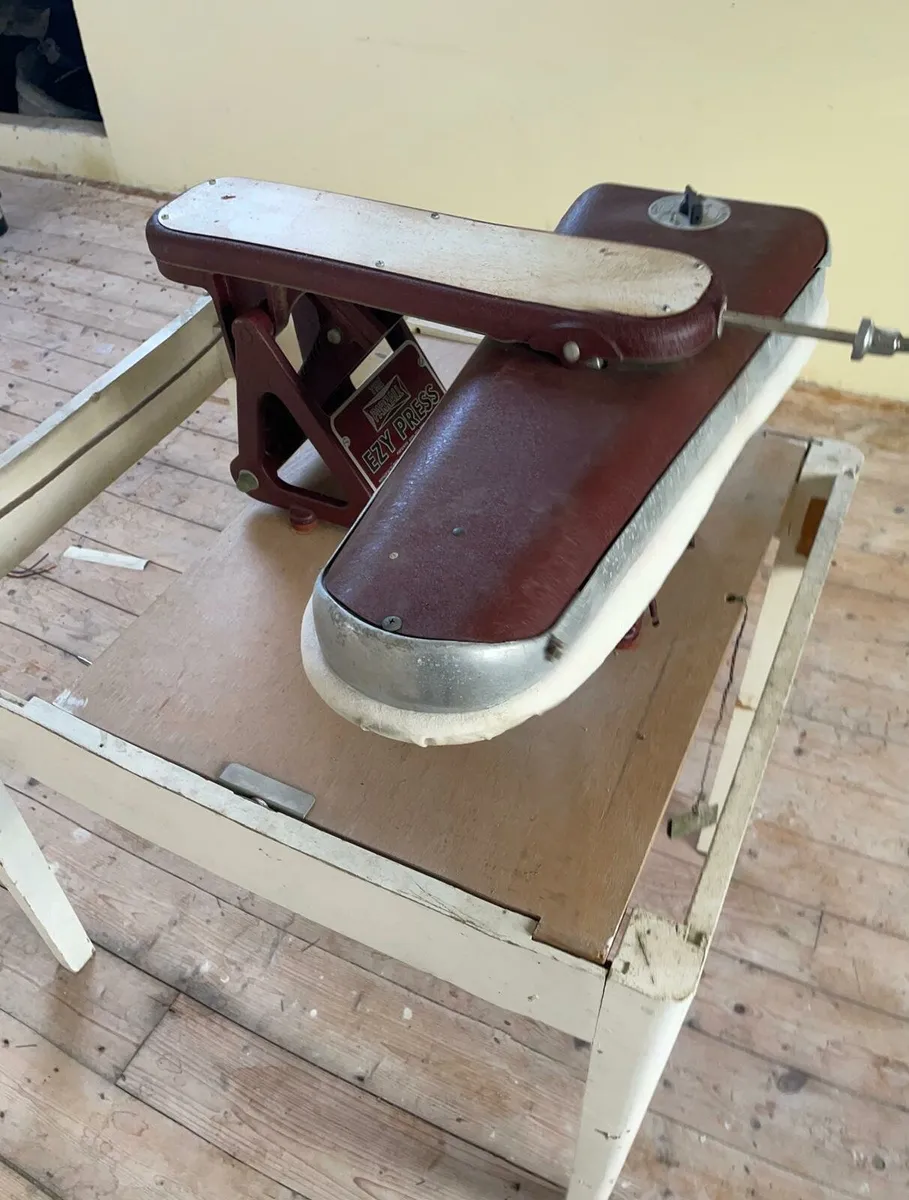 Parnell trouser press-- working - Image 1