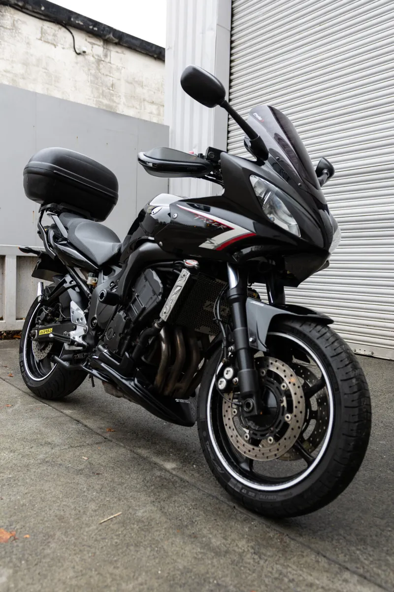 Yamaha Fazer 600 S2 2009 - Image 3