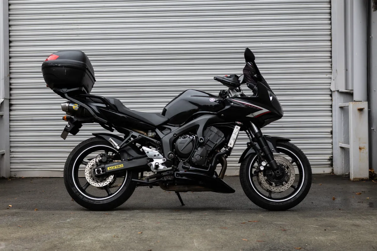 Yamaha Fazer 600 S2 2009 - Image 1