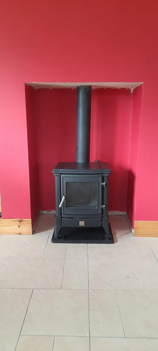 Nestor Martin Stanford 50 Kerosene stove - Image 1
