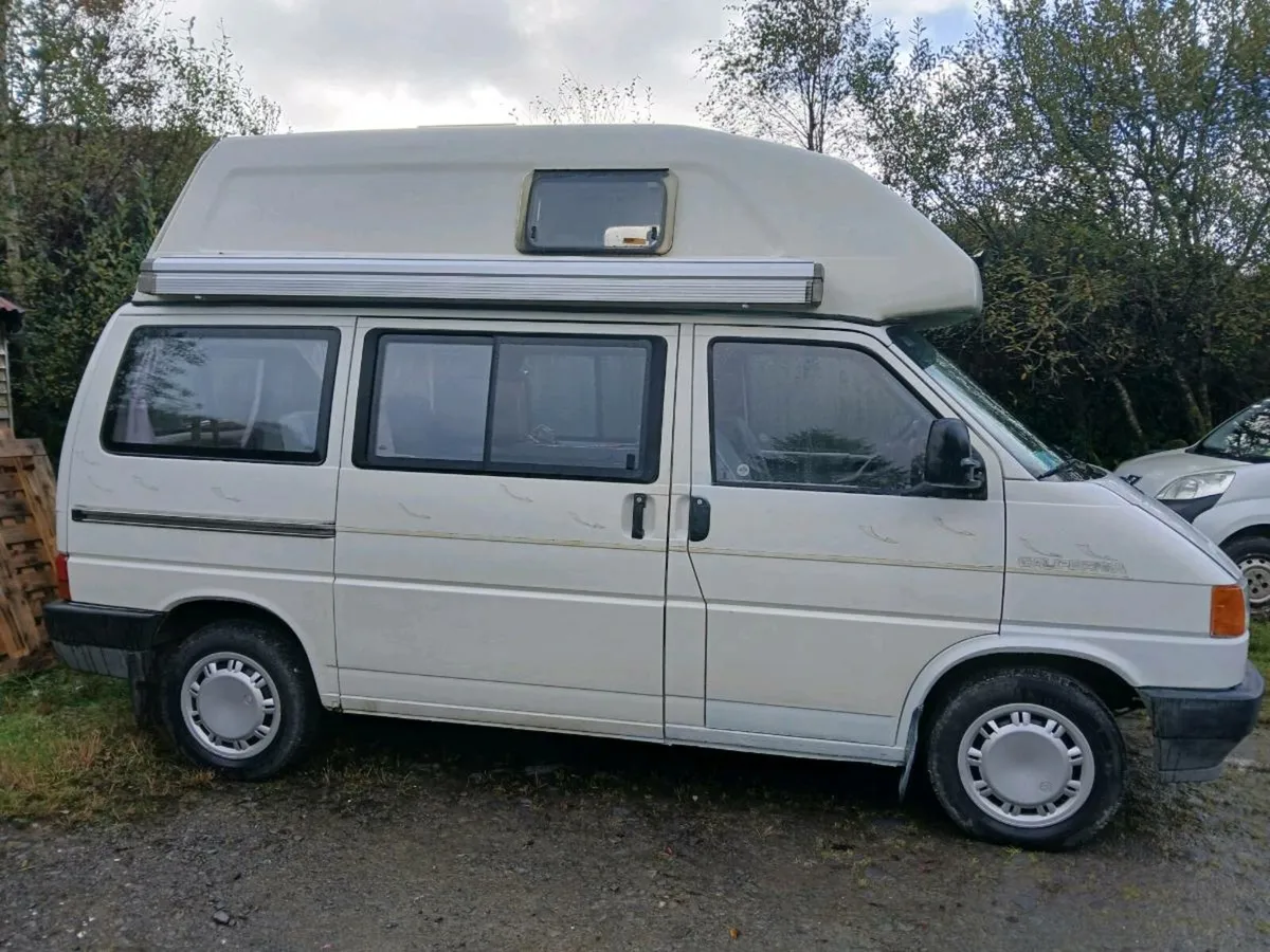 Camper van - Image 1