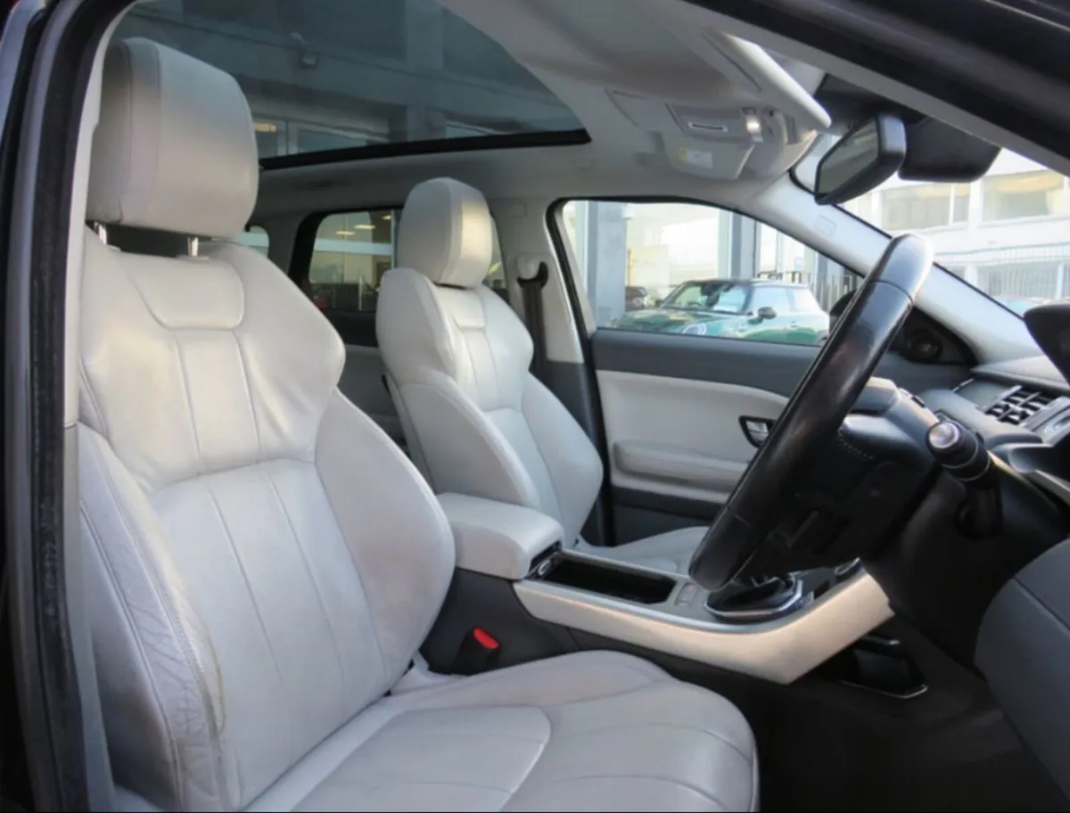 RANGE ROVER EVOQUE 162 - LOW KM - Image 4