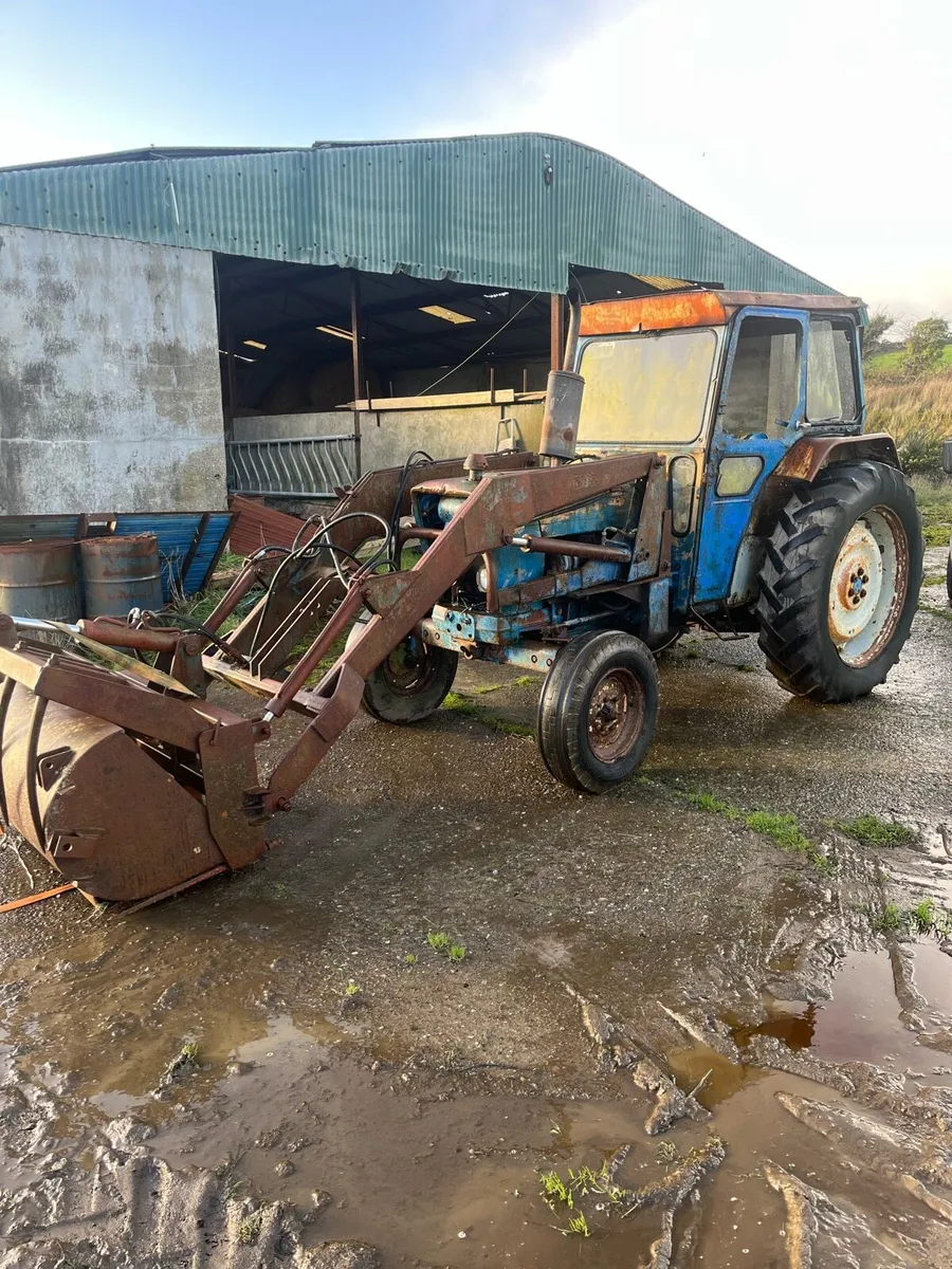 Ford 4600 - Image 1