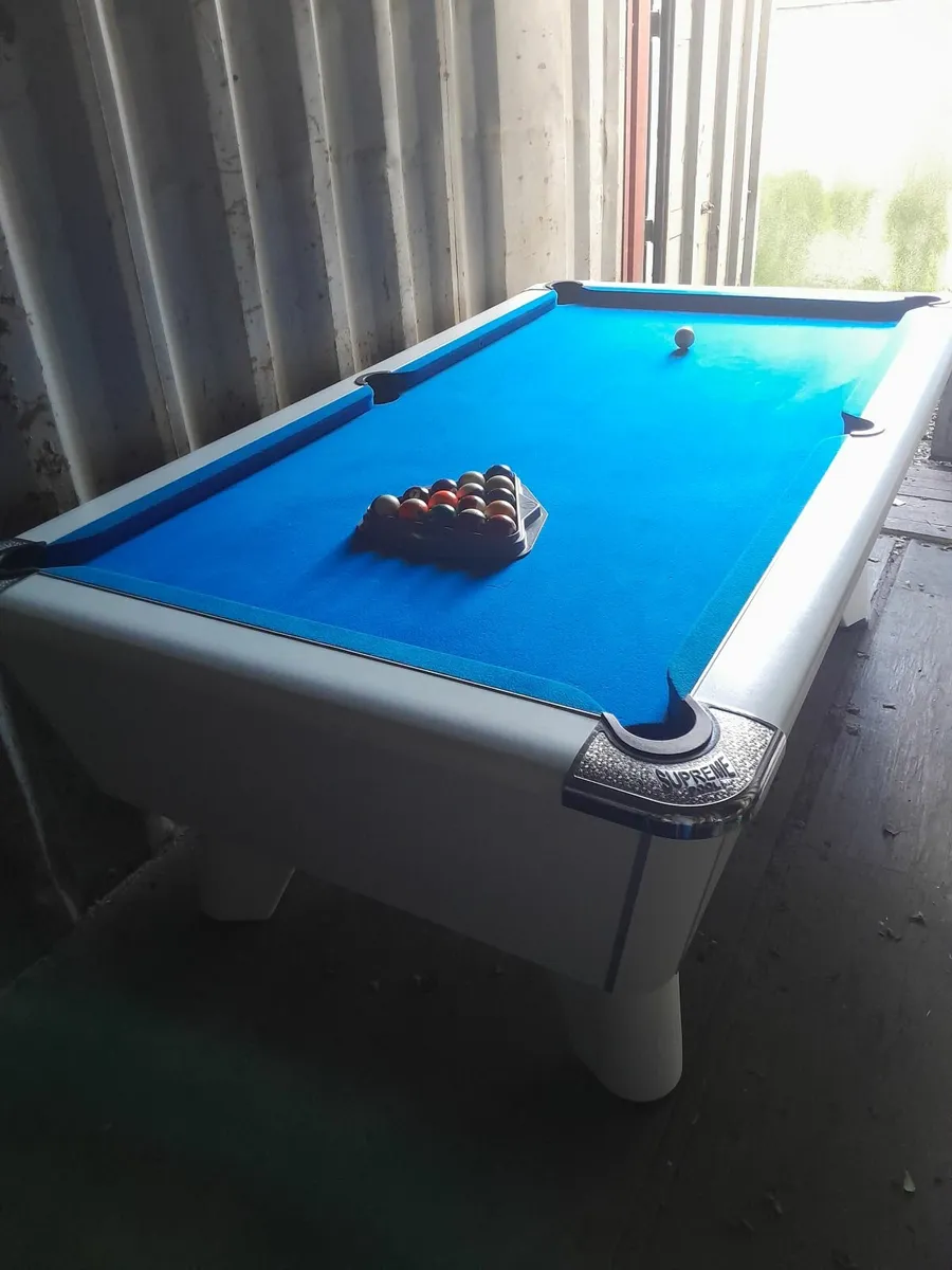 Supreme pool table - Image 1