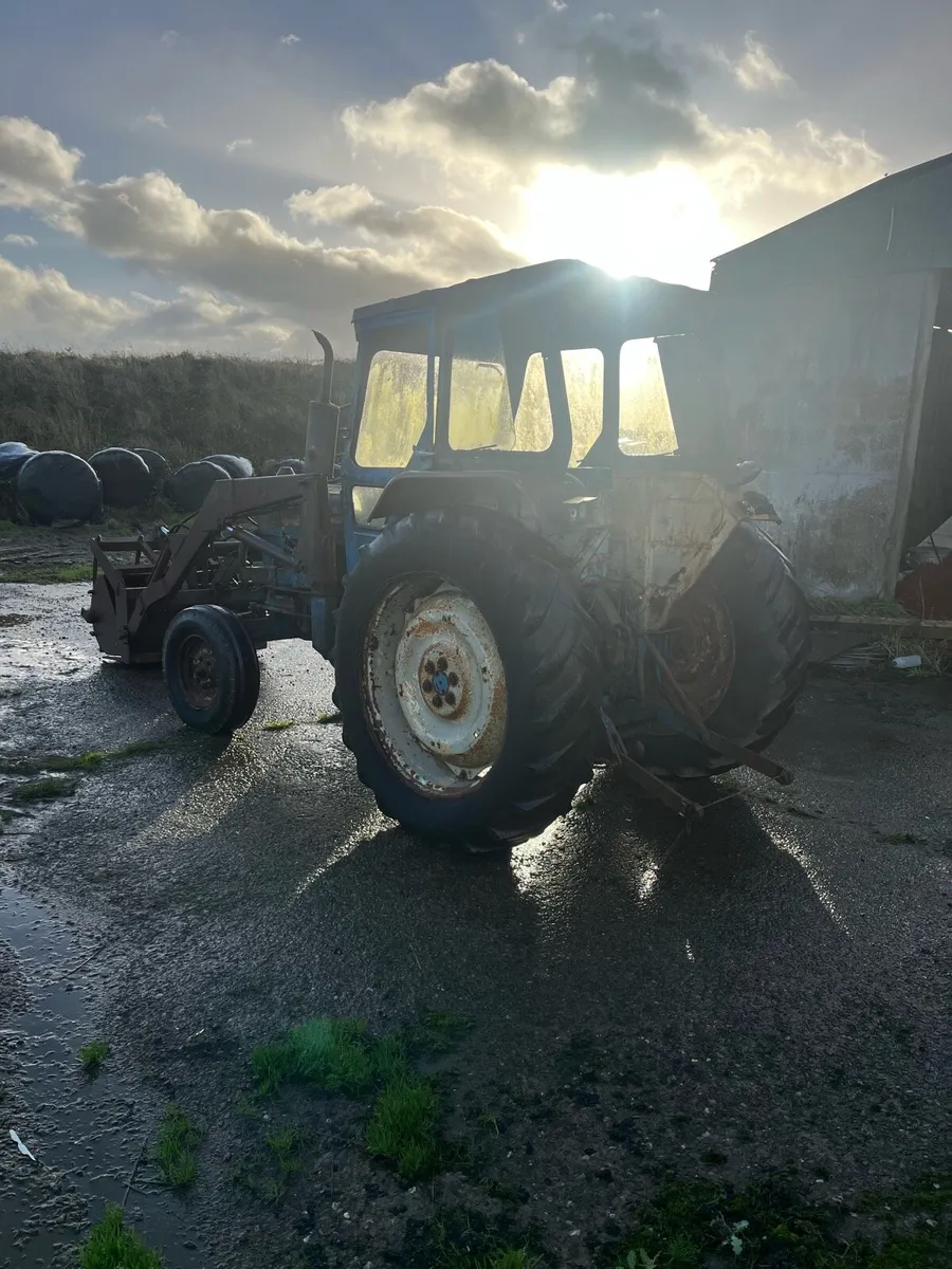 Ford 4600 - Image 3