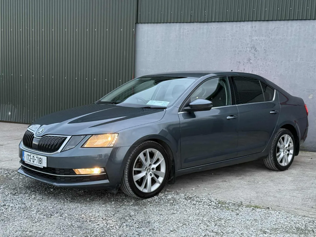 172 Skoda Octavia 2.0Tdi Automatic - Image 4