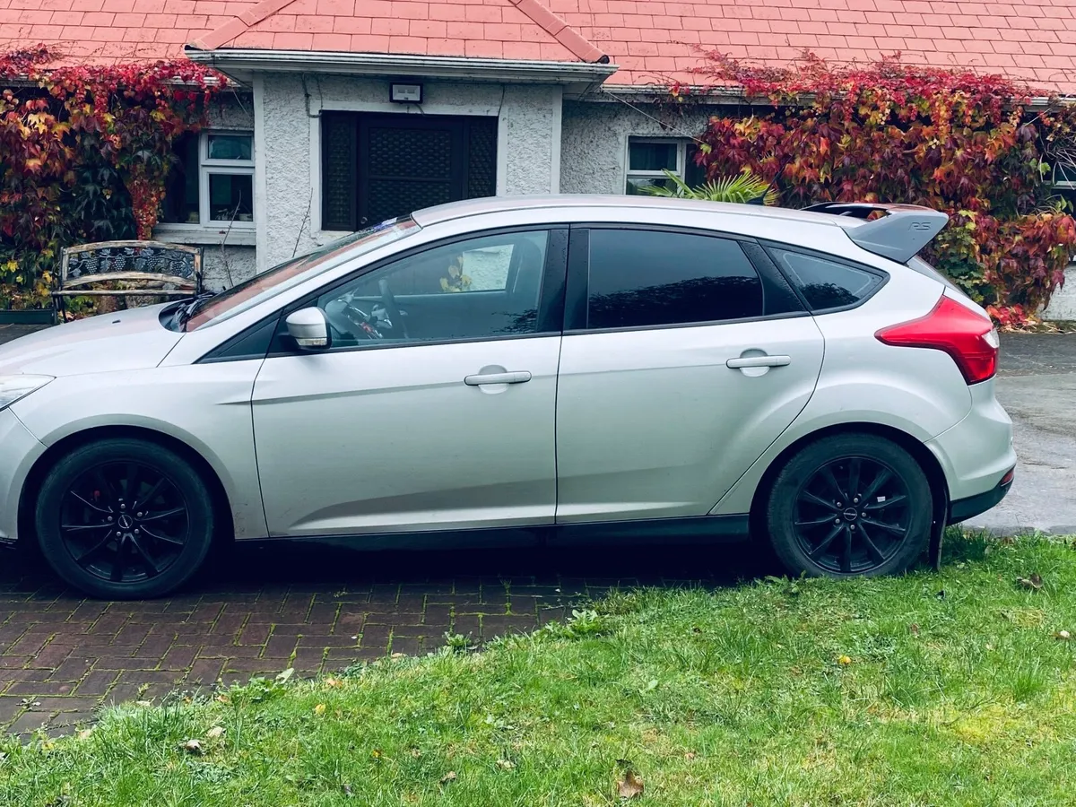 Ford Focus 2012 - Image 4