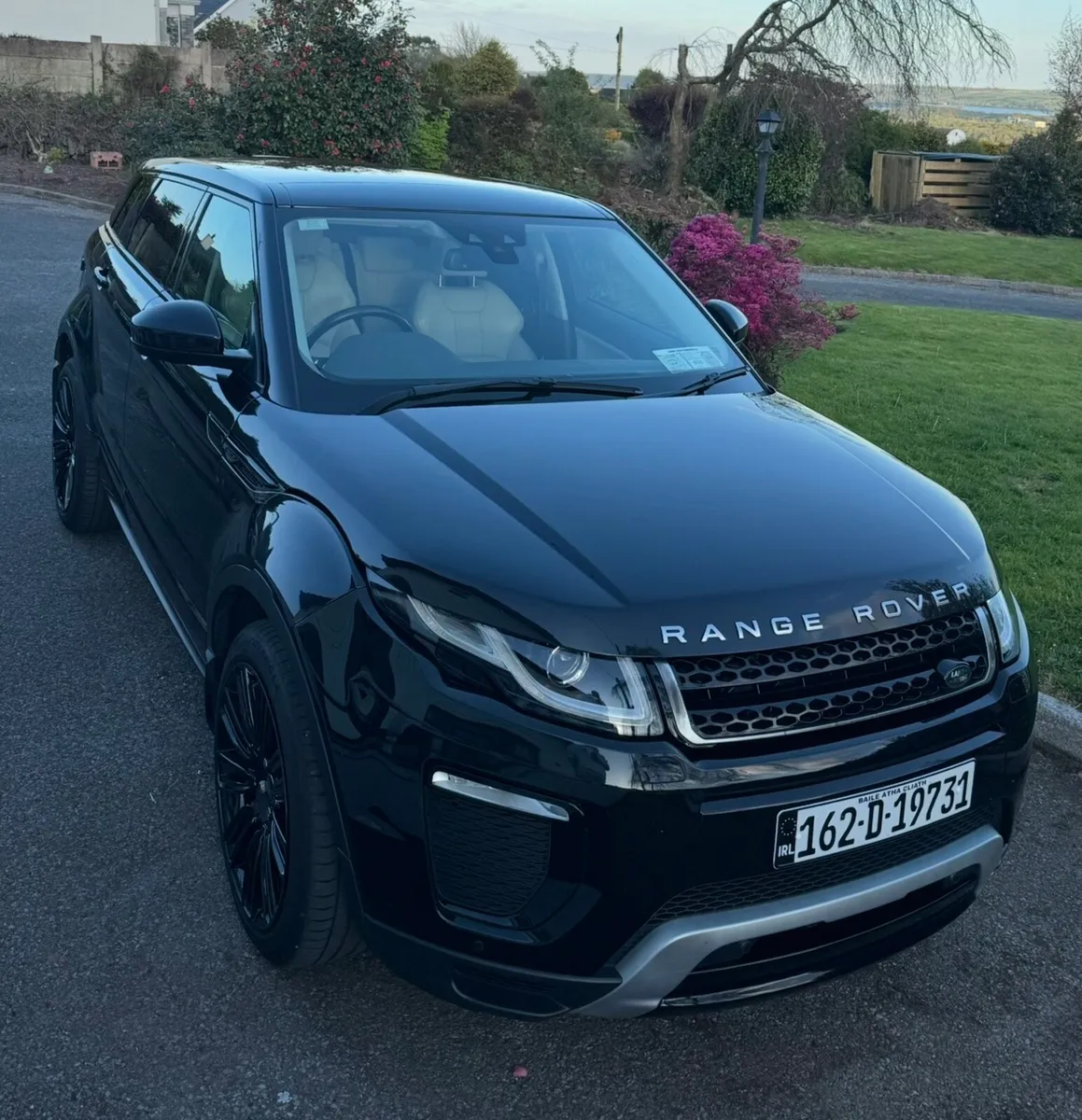 RANGE ROVER EVOQUE 162 - LOW KM - Image 1