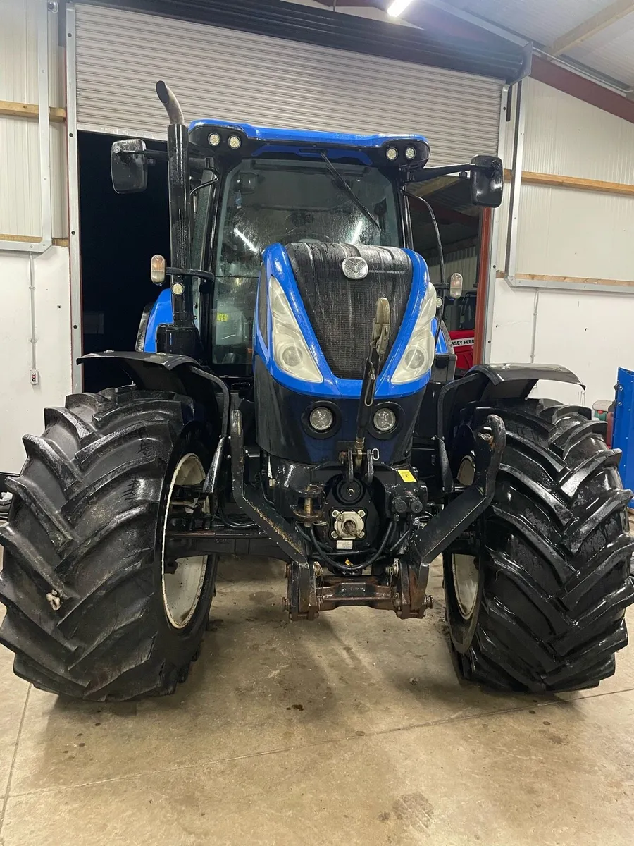 New Holland T7.210 - Image 2
