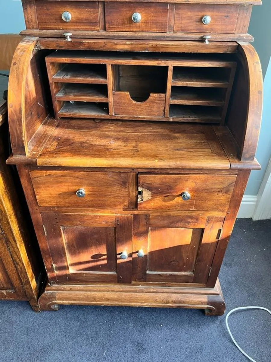 writing desk - Image 1