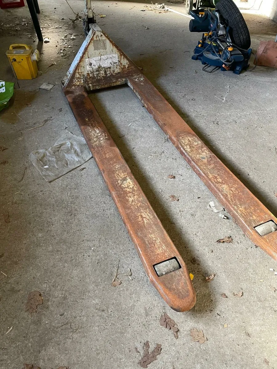 Long palette truck - Image 2
