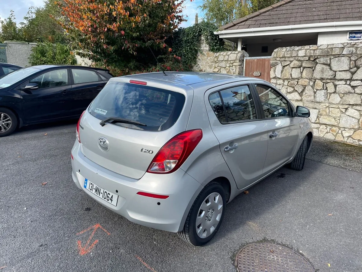 2013 Hyundai i20 - Image 2