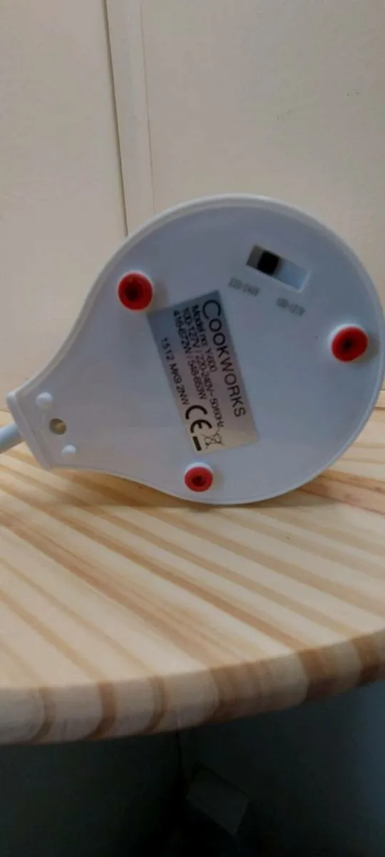 Mini Travel Kettle Boxed Dual Voltage - Image 3