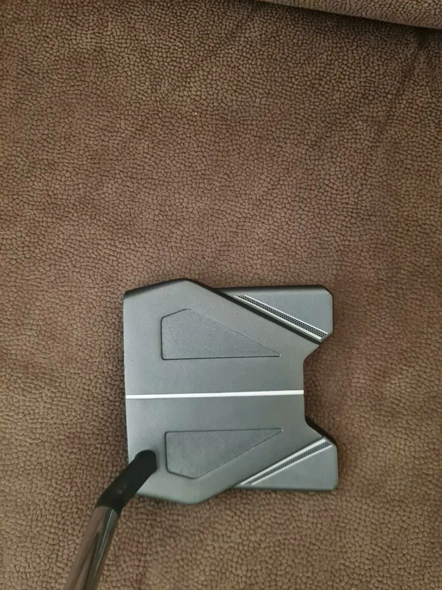 Odyssey DFX 10 Putter - Image 3
