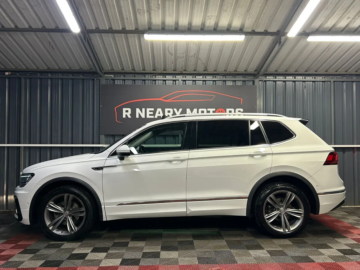 2019 Volkswagen Tiguan R-Line 7 Seat All-Space - Image 3