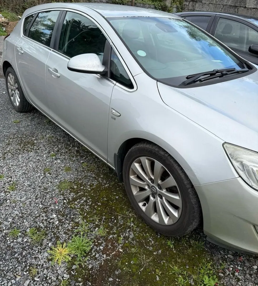 2010 Opel Astra - Image 2