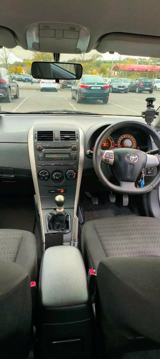 Toyota Corolla 2011 - Image 3