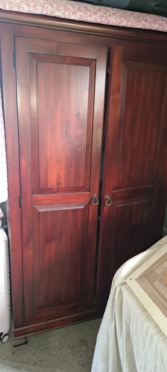 Wardrobe - Image 2