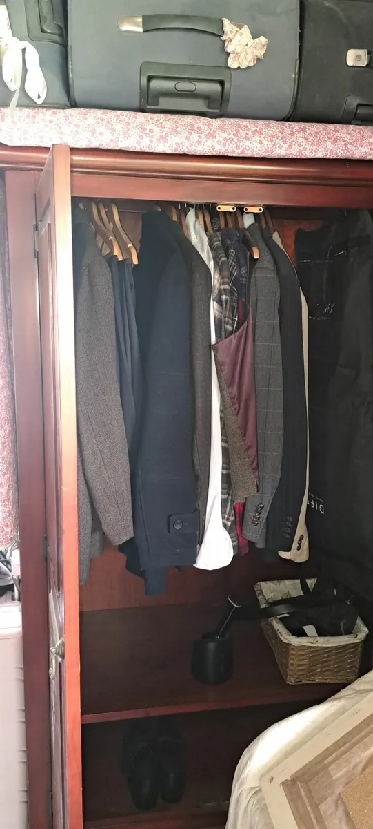 Wardrobe - Image 3