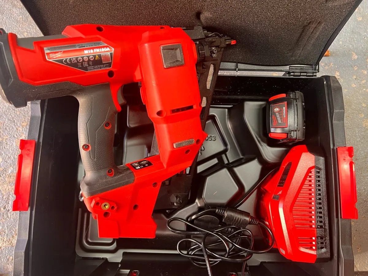 Milwaukee Nail Gun - Image 4