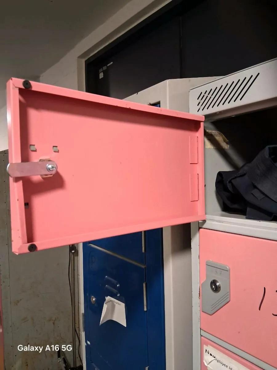Lockers - Image 2