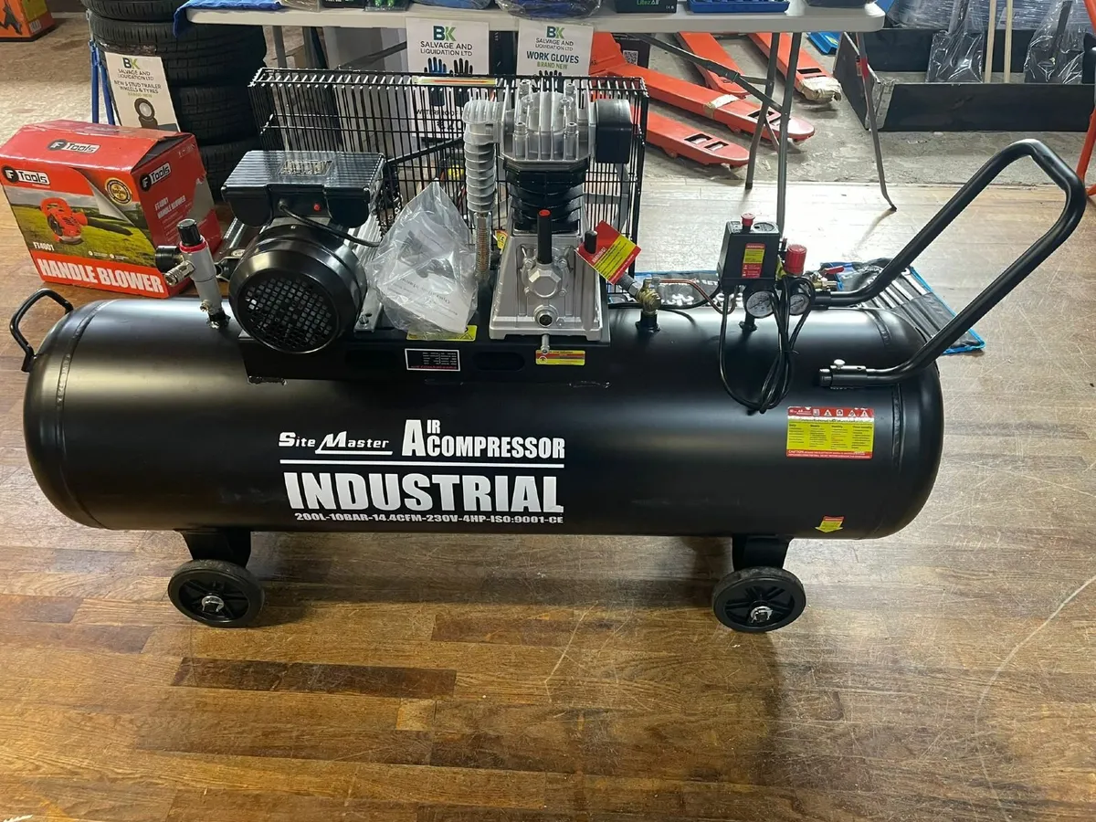 BRAND NEW 200L compressor - Image 1