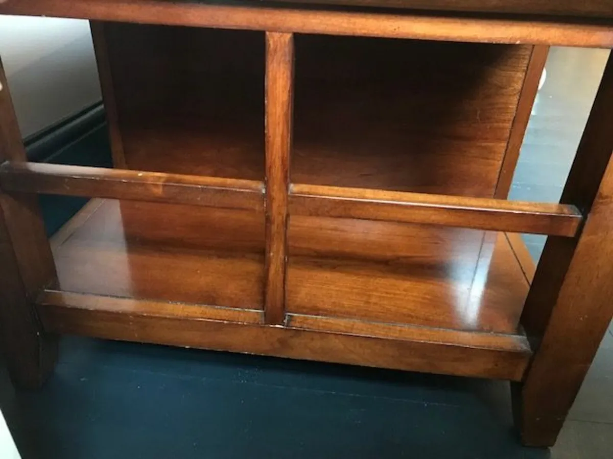 Solid wood Coffee Table-Walnut coloured - Image 3