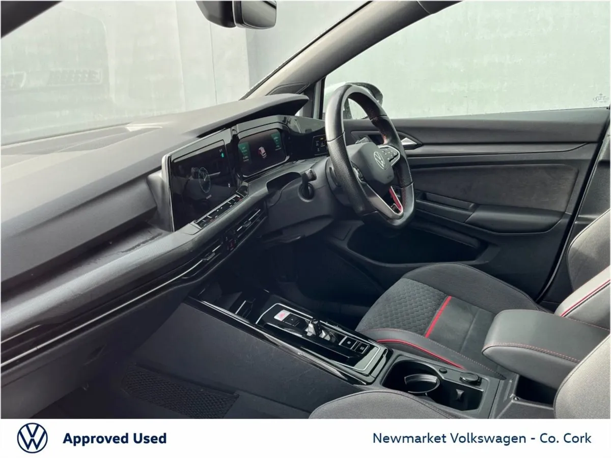 Volkswagen Golf 2.0 TSI 300HP GTI Clubsport DSG - Image 4