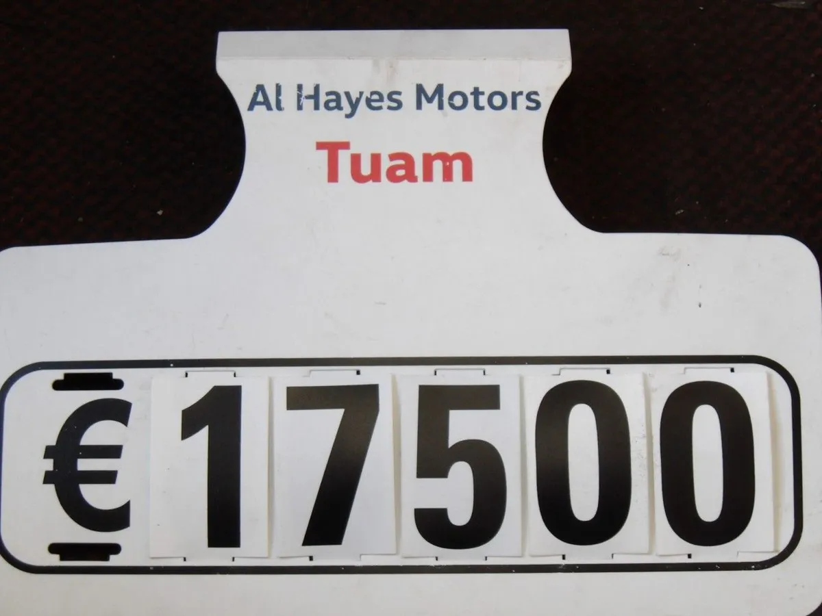 Volkswagen Golf 1.6 TDI 115HP Sports - Image 3