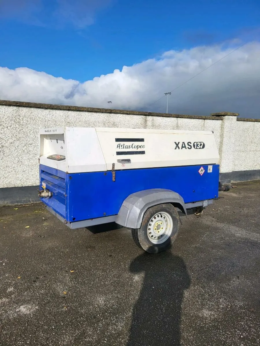 2016 Atlas Copco XAS 137 Road Compressor - Image 2