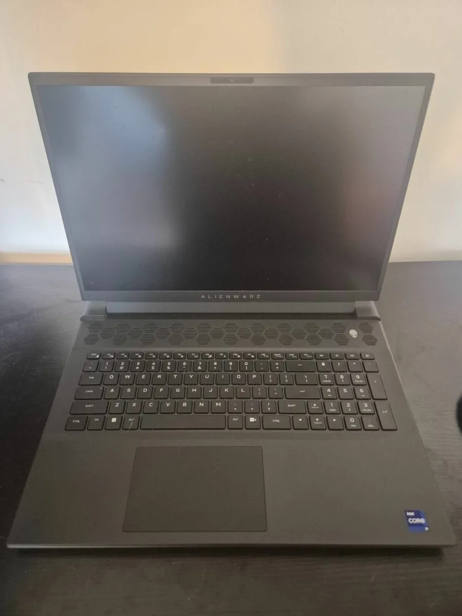 Alienware m18 R2 Gaming Laptop - Image 1