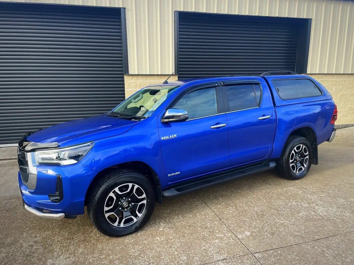 2021 TOYOTA HILUX 2.8 D4D INVINCIBLE AUTO - Image 1