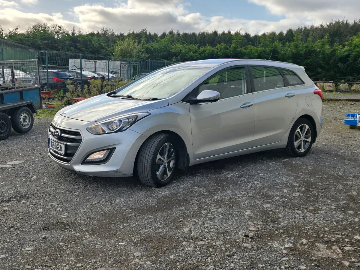 162 HYUNDAI i30 *1.6Crdi*DELUXE TOURER* - Image 4