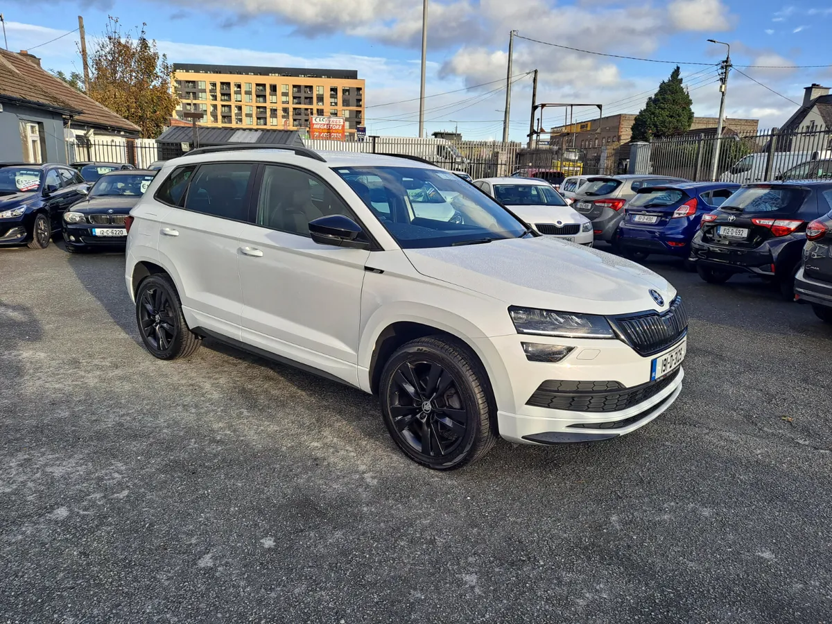 Skoda Karoq SPORTLINE 1.5 TSI 150HP DSG 4DR AUTO - Image 1