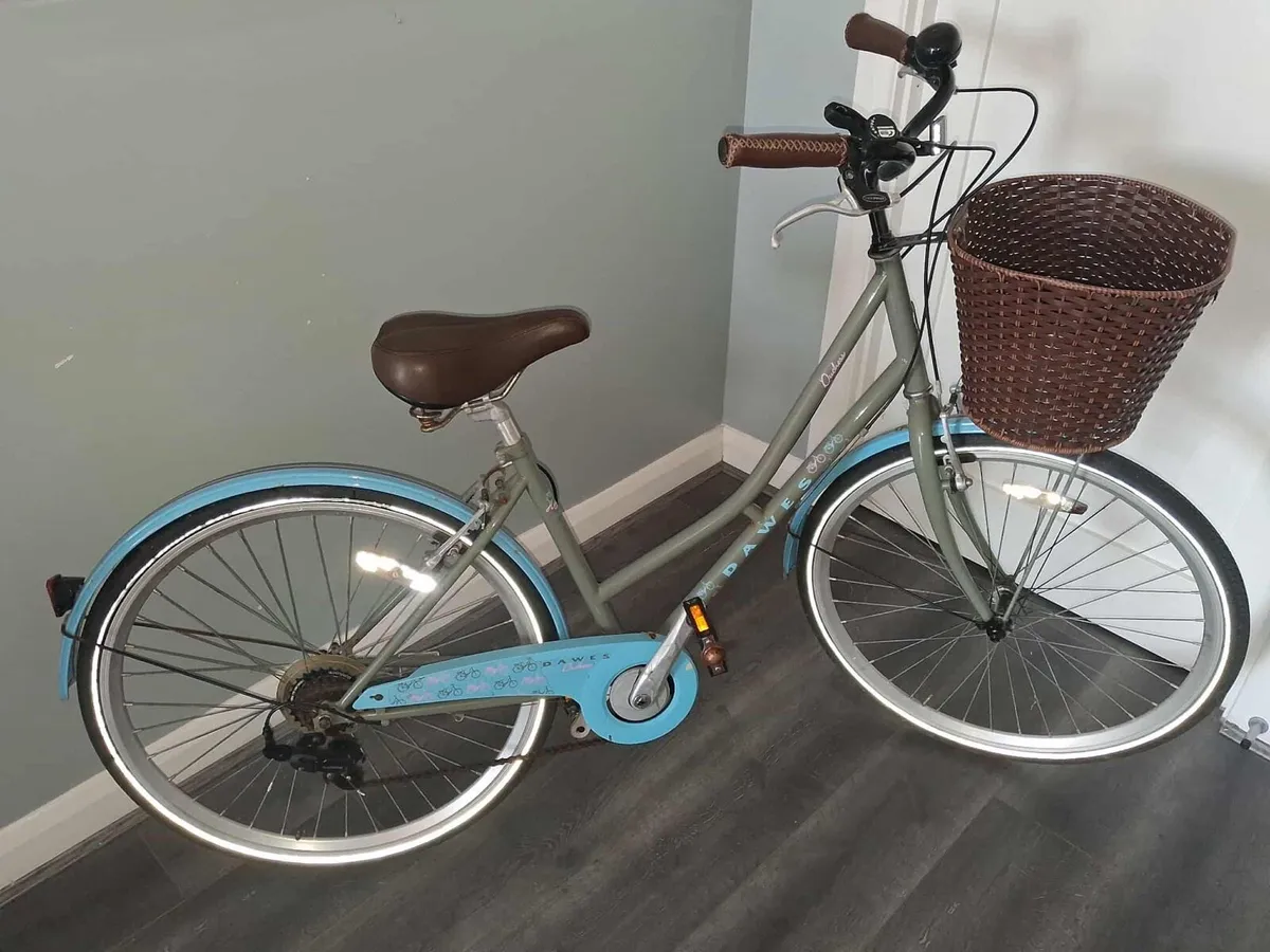 Dawns woman's bike - Image 1