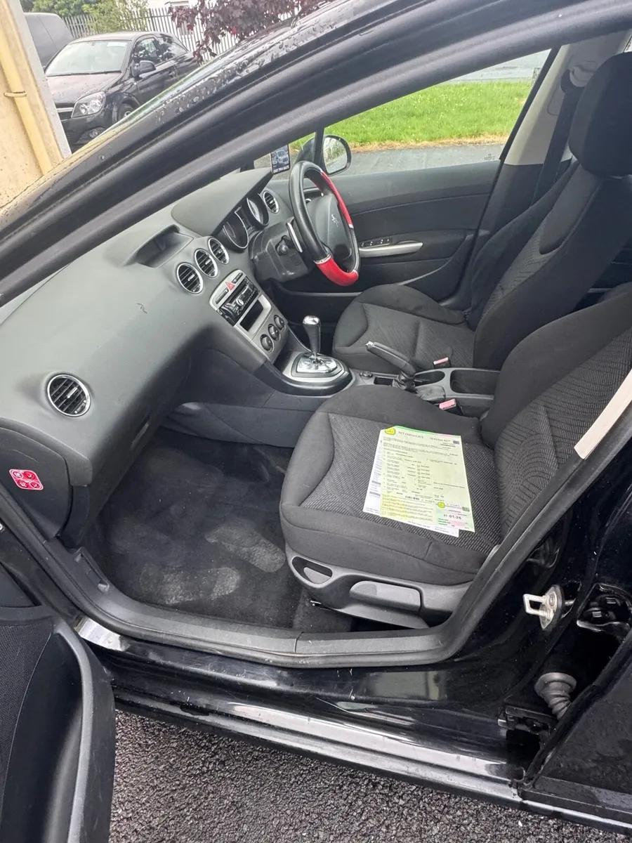 Peugeot 308 automatic - Image 2